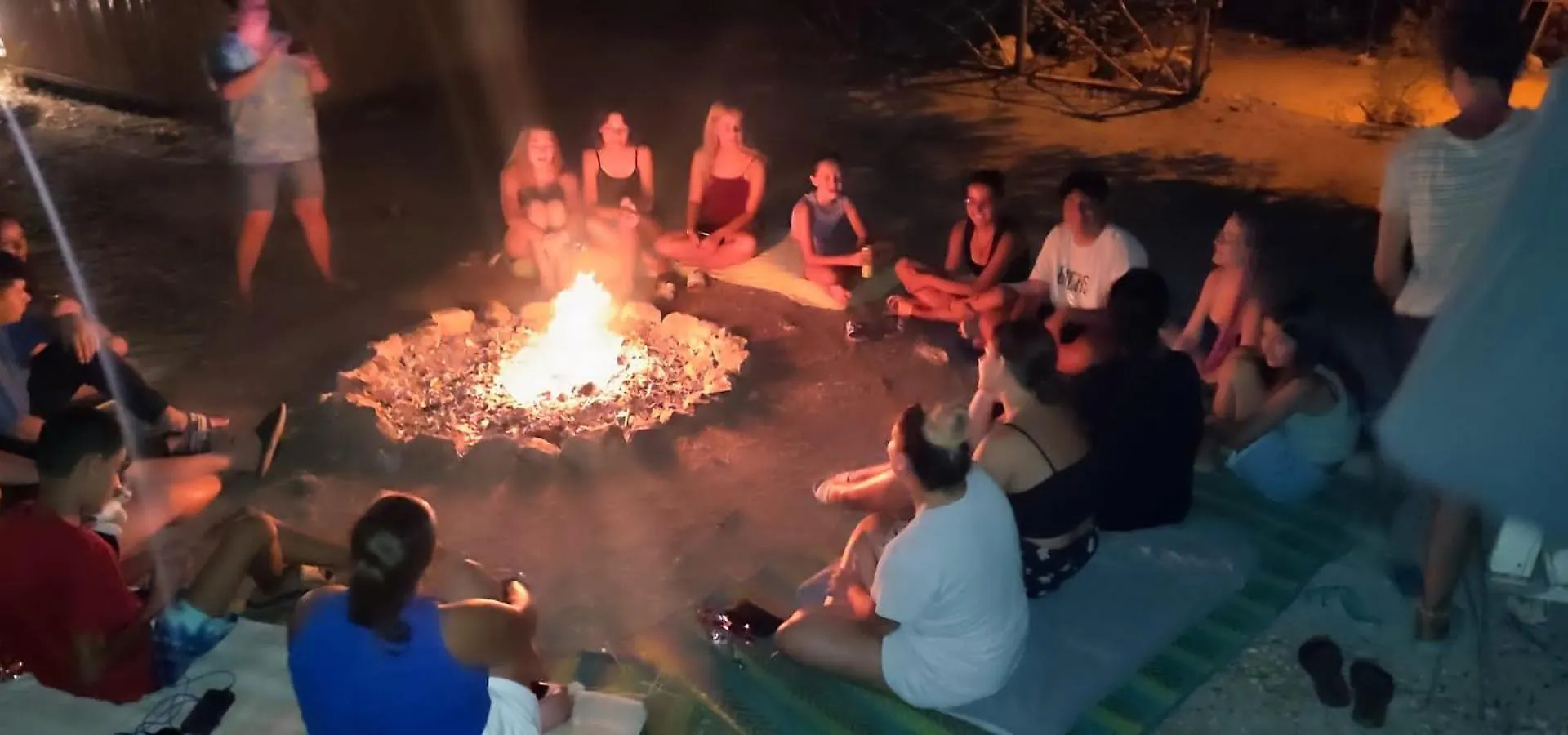 לינה וארוחת בוקר פאטהיה Zion Bungalov